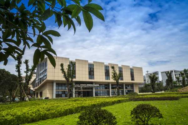重庆护理职业学院2022届毕业生春季网络专场招聘会邀请函
